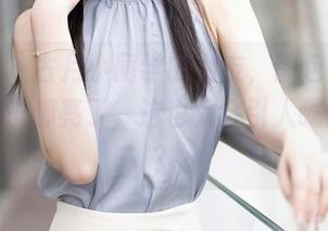 秀人网 – 古月小同学的女友，图包原图看得我脑子都亮了，这也太会引人瞩目了吧？