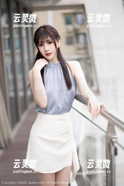 秀人网 - 古月小同学的女友，图包原图看得我脑子都亮了，这也太会引人瞩目了吧？
