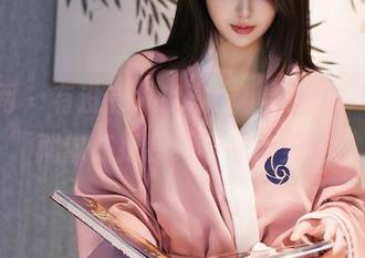 秀人网 – 有没有人说过，小热巴的“图集”就像在推我“下载”美足？