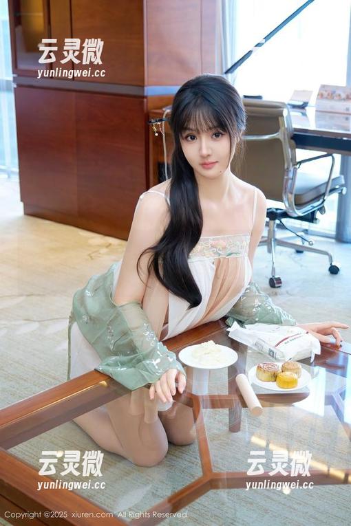 秀人网-柒喜小baby 秀人网 - 柒喜小baby的照片记:灰丝,你敢相信这是为了让我看起来更成熟?