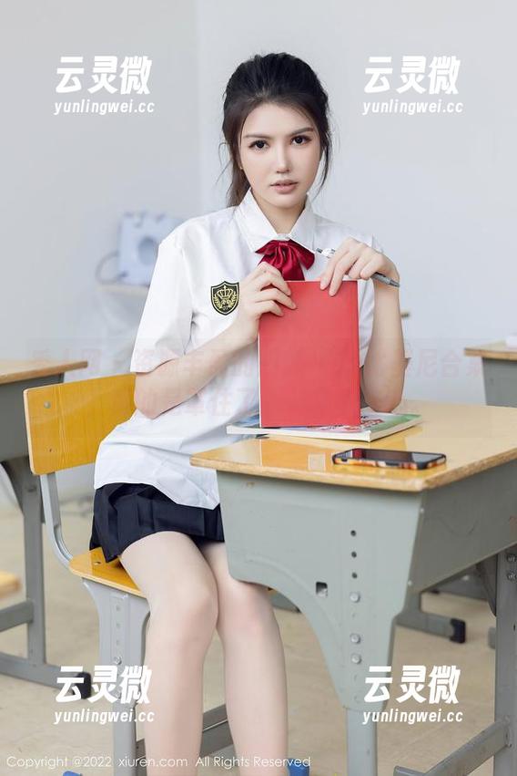 秀人网 - 资源丰盈的筱慧icon比基尼合集，真的是罩住了所有的好奇心。