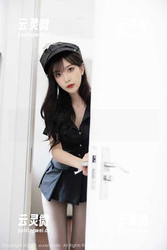 秀人网 - 黄可Christine的脚在这里，在线上你能看到的美图集