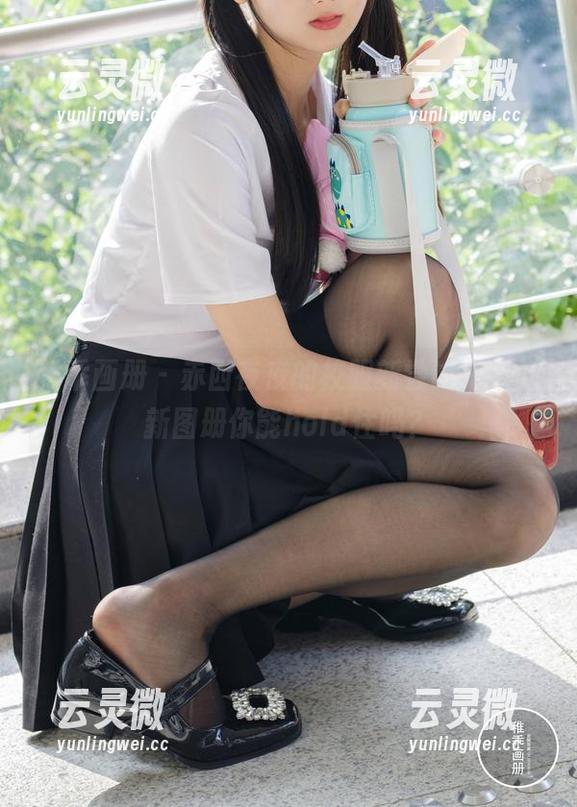 稚乖画册-赤西夜夜 稚乖画册 - 赤西夜夜的校服新尝试,这最新图册你能hold住吗?