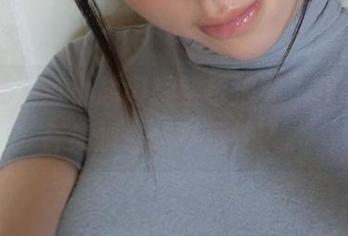 微密圈 – 童小芯闪耀紫色浪潮，我的图片合集越来越不正经了。