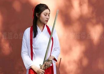 蜜桃社 – 看温心怡私房图集，死库水穿搭带点神秘感的气息