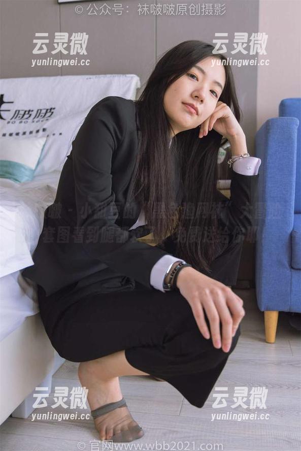 袜啵啵 - 小甜豆的“黑色渔网袜”大冒险，套图看到腿都软了，免费送给你耶！