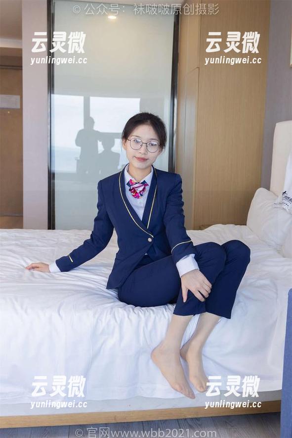 袜啵啵-朵朵 袜啵啵 - 见到朵朵的私房写真“肉丝”,我现在只想深呼吸。