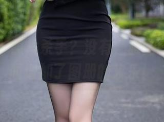 语画界 – 照片杀手？没有，雅雯的妹妹反而增加了图册的欢乐！