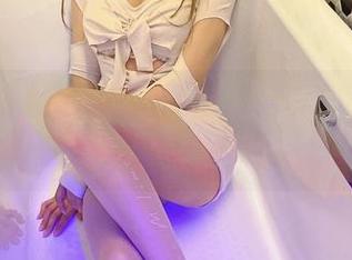 过期米线线喵的天使写真，缥缈之中暗藏俏皮