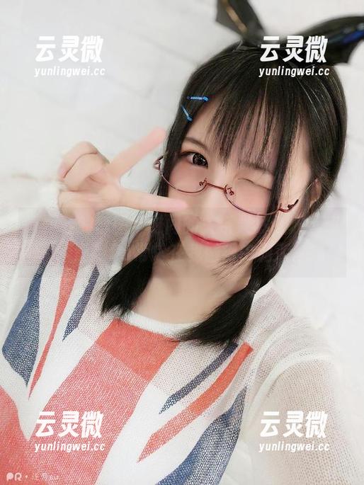 高跟鞋的套图与时间的关系果然让人迷惑，逐月Su常常在我脑海中游荡。