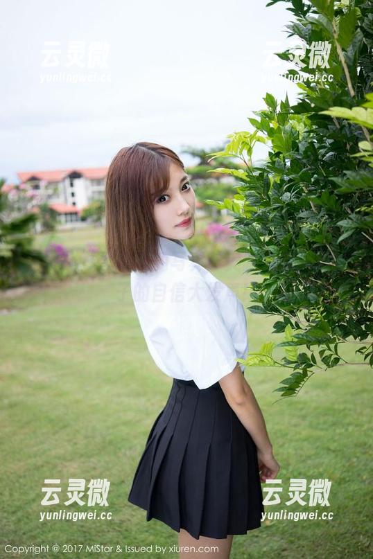 魅妍社 - 黄歆苑的写真：美腿表演，脚丫子的自信大发声！