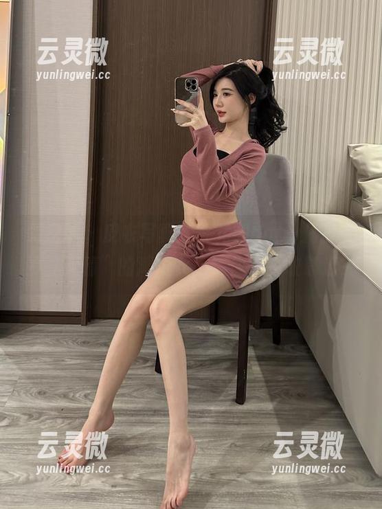 微密圈 - 皮衣写真：黎允熙baby化身“冷酷无情”的潮流女王，你敢不敢靠近？
