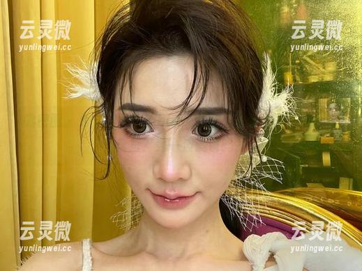 微密圈 - 为什么黎允熙baby能把“圣诞女王”搬到网盘里？秀一波滤镜吗？